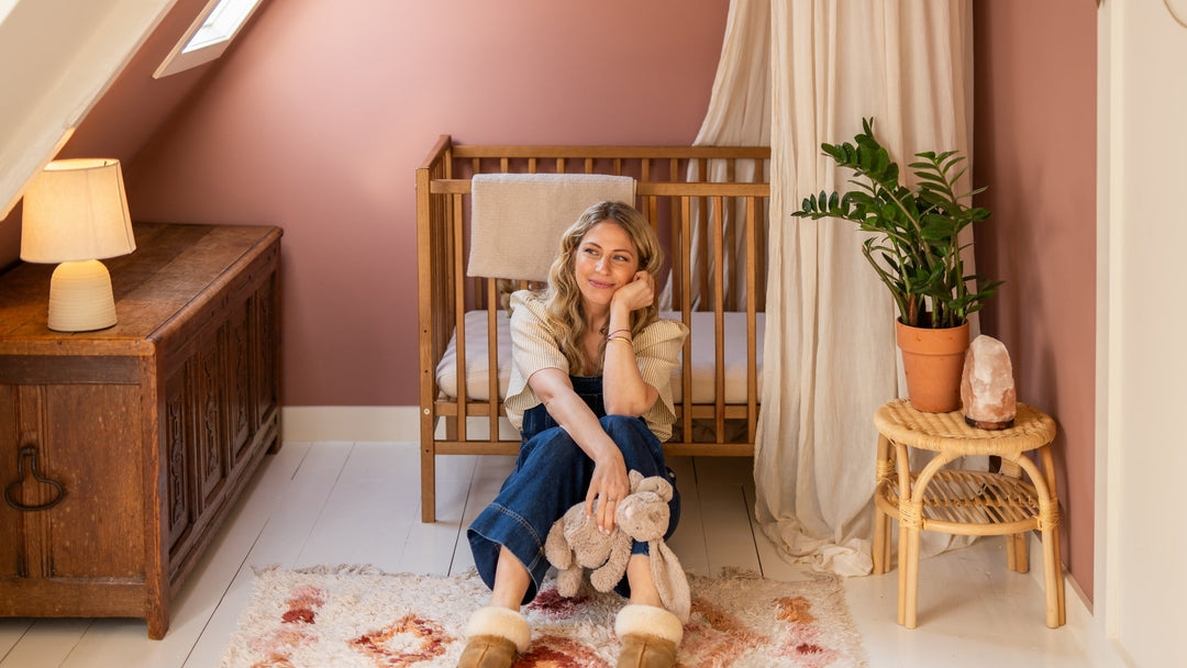 BINNENKIJKEN BIJ ACTRICE SARAH CHRONIS: ‘TOTAAL UIT MIJN COMFORTZONE MET KLEUR’