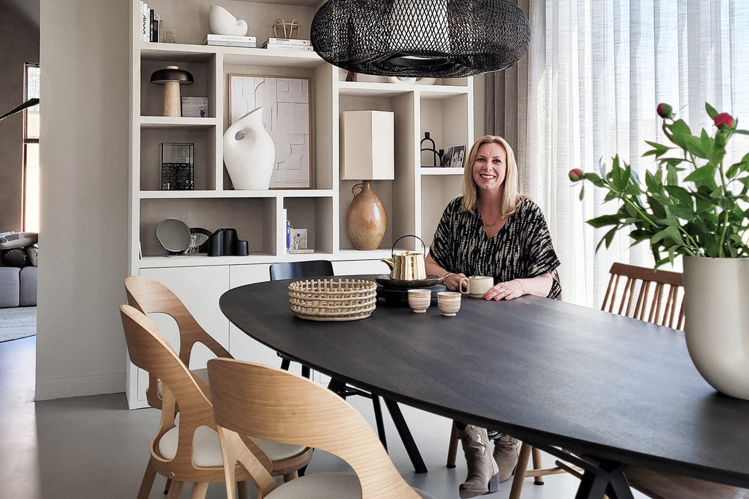 DIY: DE ZELFONTWORPEN VAKKENKAST IN BETONLOOK VAN MARJOLEIN BOUHUIJZEN