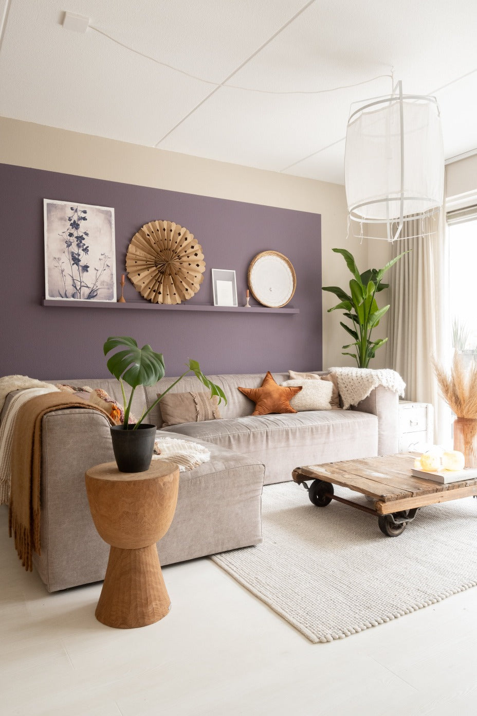 ZO ZIET DE TRENDKLEUR PAARS ERUIT IN DE WOONKAMER VAN INTERIEURBLOGGER IRENE