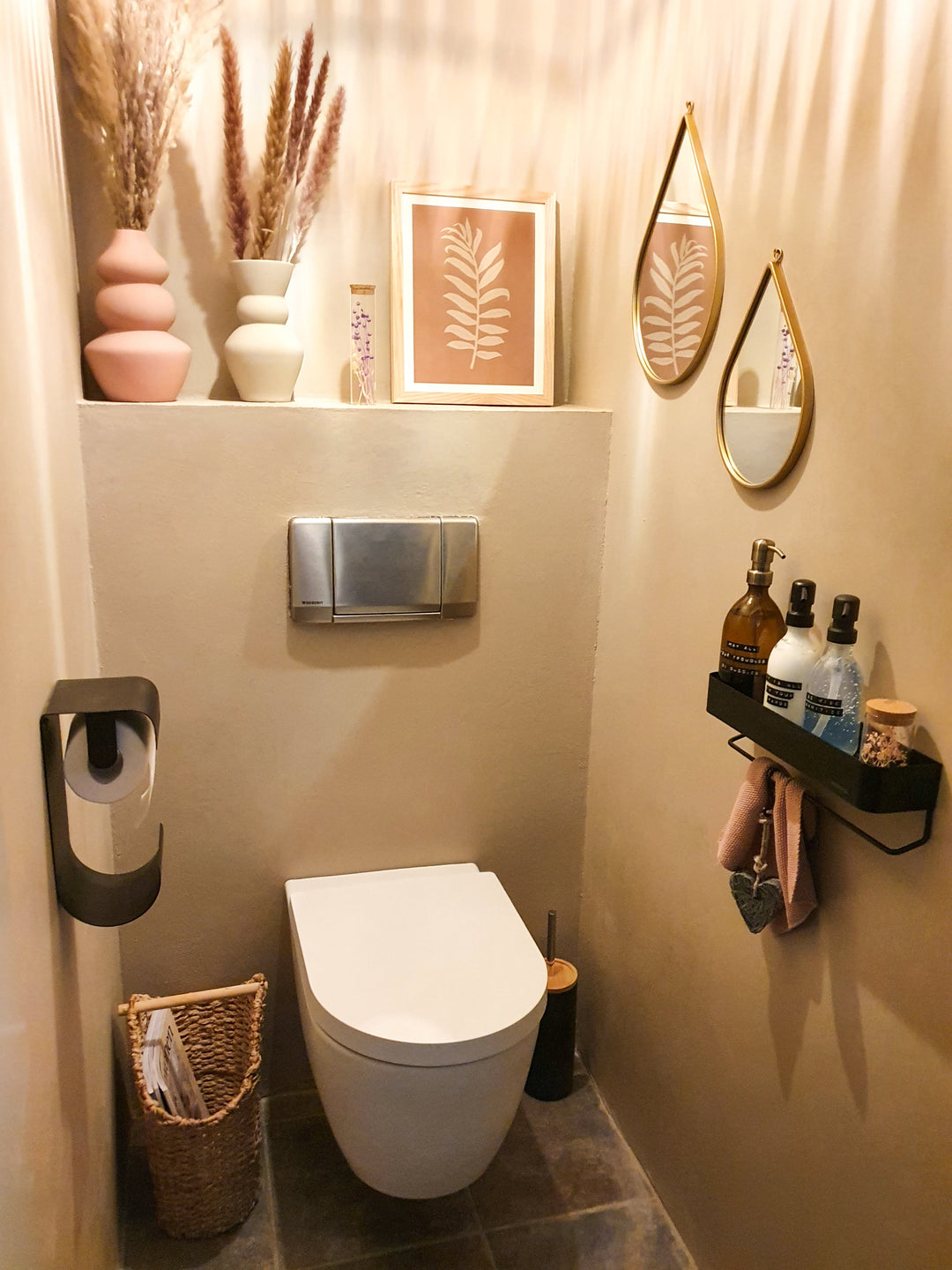 TOILET MAKE-OVER MET LAB CEMENTUM (BETONLOOK)