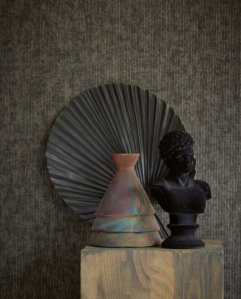 EIJFFINGER Museum 307323 - Afbeelding 2 - Zwart / Grijs, Klassiek, Stoer, Industrieel, Chic, Glamour, Strepen, Effen, Uni