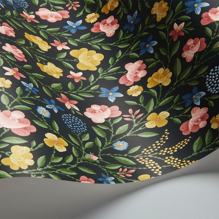 Cole &amp; Son Historic Royal Palaces – Great Masters Court Embroidery behang 118/13030