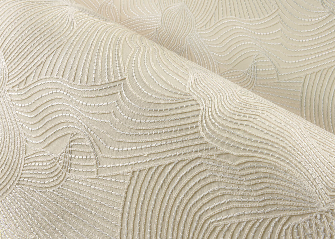 ARTE-Moooi-Wallcovering-Green-House-Techno-Bee-Embroidered-|-Ivory-MO5040 afbeelding 2 