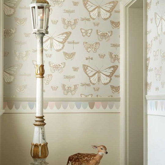 Cole &amp; Son Whimsical Butterflies &amp; Dragonflies behang 103/15064