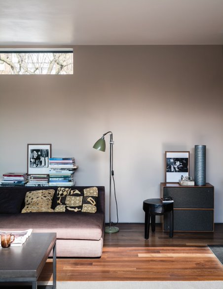 Exterior Masonry Paint | Jitney no. 293