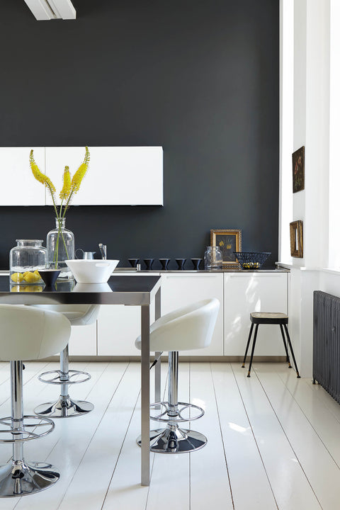 Intelligent Satinwood | Lamp Black no. 228