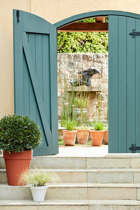 Traditional Oil Gloss | Stone Mid Cool no. 66