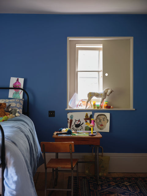 Modern Eggshell | Ultra Marine Blue no.W29