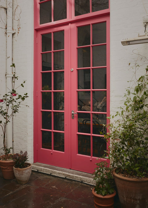 Modern Eggshell | Lake Red no. W92