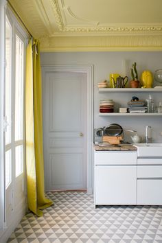 Modern Eggshell | Dayroom Yellow no. 233