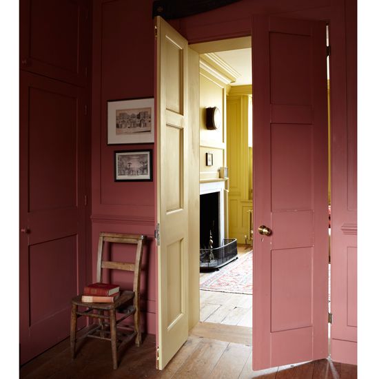 Exterior Eggshell | Eating Room Red no. 43