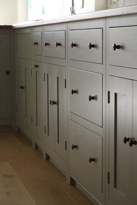 Dead Flat | Lamp Room Gray no. 88